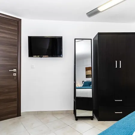 Apartment Maisonette Near Center Maisonette *